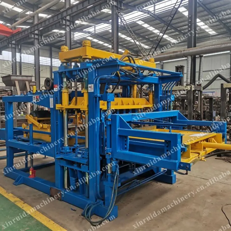 High Stability Fully-automatic Hydraulic Brick Making Machine Concrete Brick Production Line Block Molding Machine — image 4