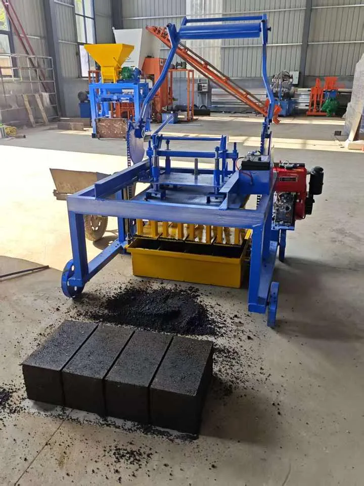 QMR4-45 Mobile Block Making Machine Brick Production Line for Cement Hollow Blocks Hydraulic Pressure Low Investment — image 6