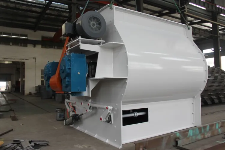 1000-6000 Kg/h Double Shaft Paddle Mixer Cattle Farm Animal Feed Mixer for South Africa — image 2