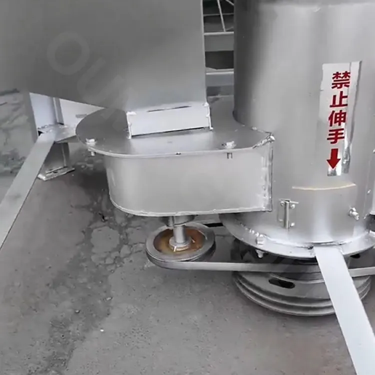 Grain Feed Crusher Mixer Feed Mill Grinding Mixer 5 Tonne Vertical Animal Feeding Mixer for Chicken Pig Food — image 4