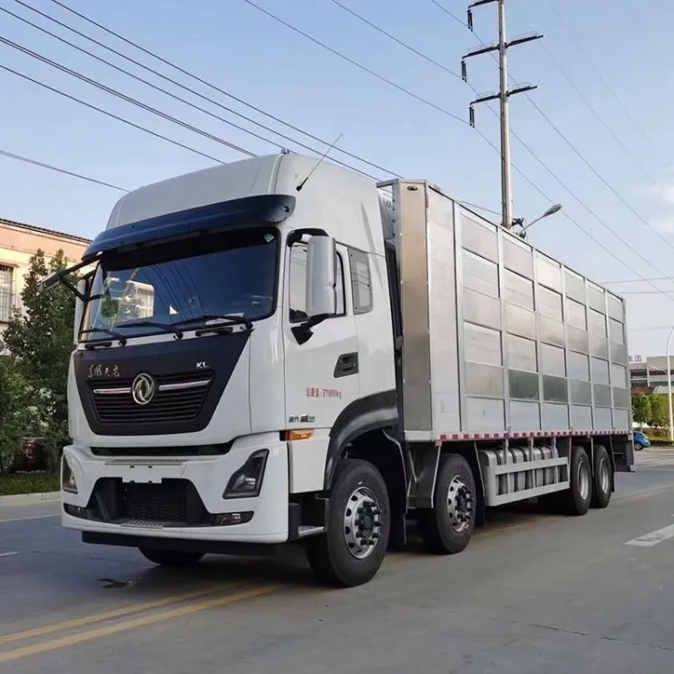 Dongfeng 8x4 Livestock and Poultry Transport Truck Cattle Hog Sheep Hauler Truck with Air Filter System — image 2