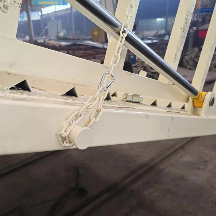 Ranch Livestock Trailer 50 Ton Cattle Stock Hauler 3 Axle Animal Hauling Semi Multi Level Steel Body 28 Ton Landing Gear — image 5