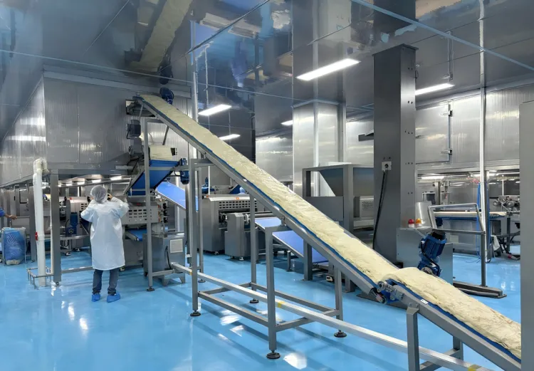 WANLI Fully Automatic Croissant Production Line Commercial Industrial Bakery Making Equipment — image 5