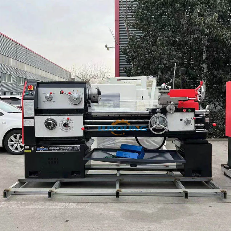80mm Spindle Hole Horizontal Manual Lathe Machine 220V C6250 Mechanical Bench Lathe — image 4
