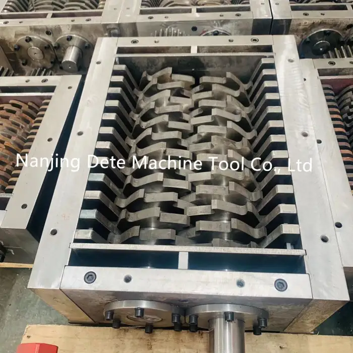 Model 800 Box Shredder Machine