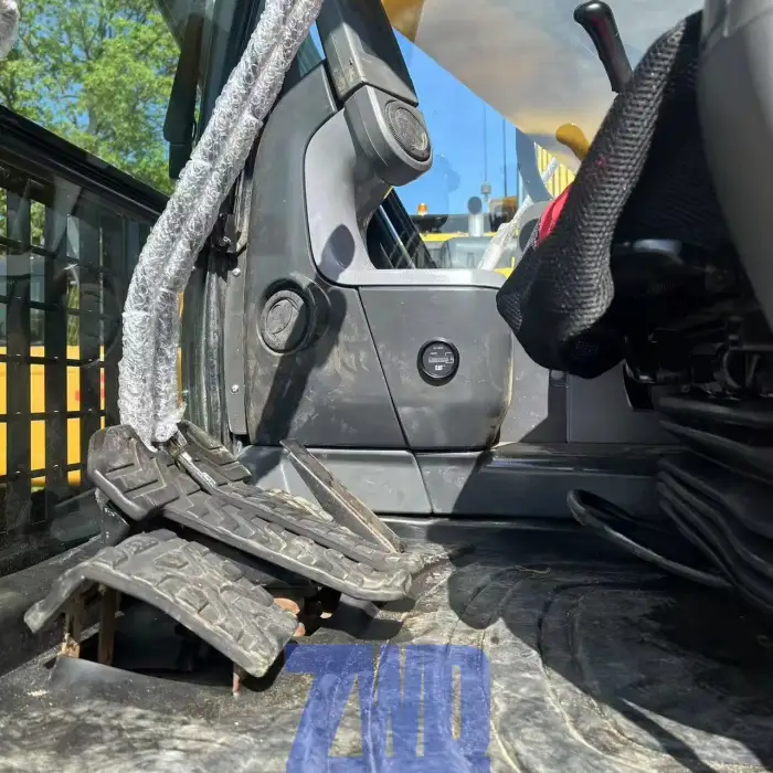 Caterpillar 330D2L Excavator 30 Ton