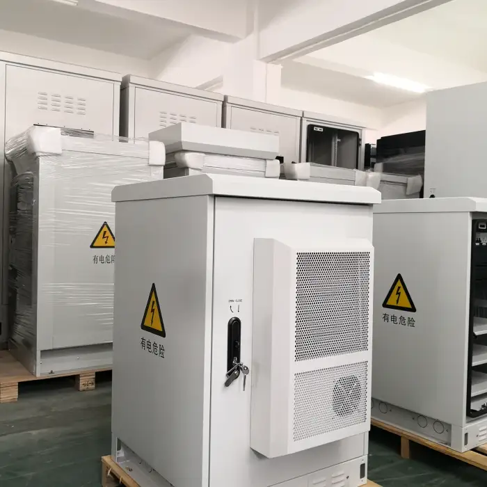 IP55 Waterproof 19-Inch Outdoor Network Cabinet