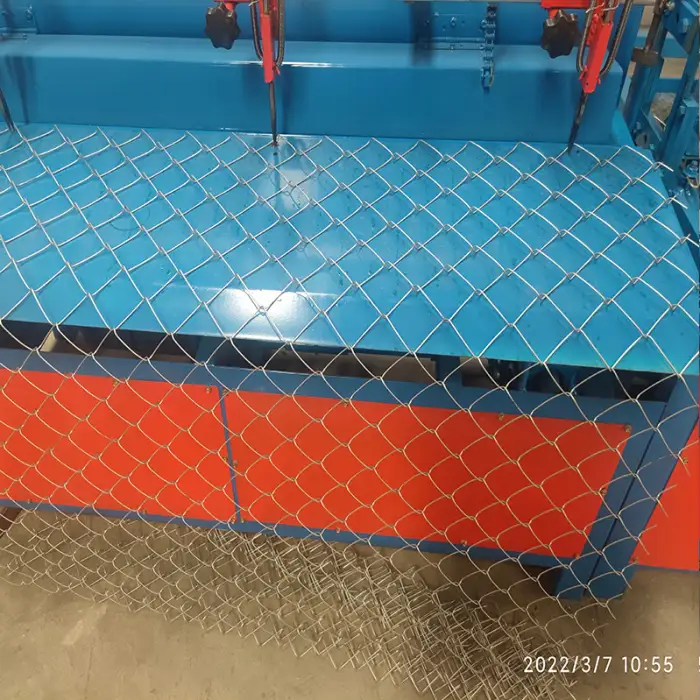 Chain Link Fence Making Machine 80-100m2/h