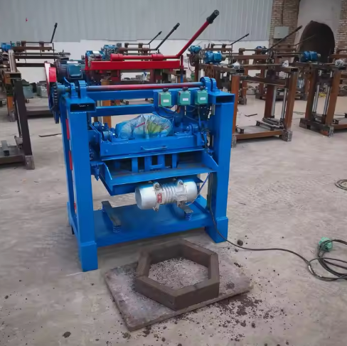 Easy-To-Operate Automatic Sand And Plastic Block Making Machine.