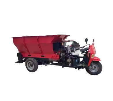 Self-propelled diesel three-wheeled manure spreader Driving three-wheeled manure spreader