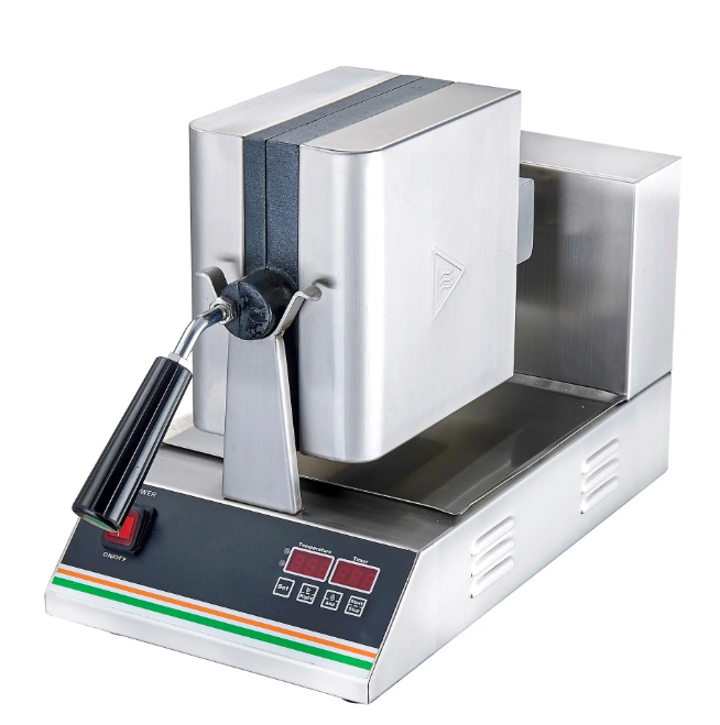 CANMAX Rotating Donut Maker