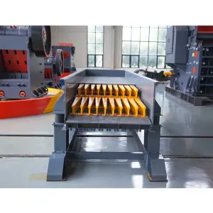 Stone Vibrating Feeder Specifications of Ore Mining Sand Vibrating Feeder Mining Vibrating Feeder