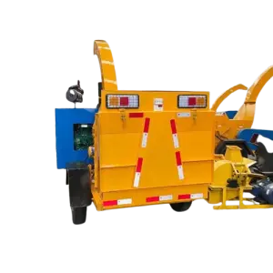 Wood Crusher Saw Dust Machine Mobile Diesel Motor Street Greening Chipper Garden Branch Crusher