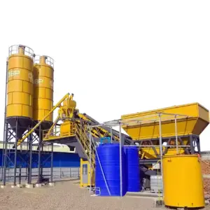 Small Mobile Concrete Mixer Mixing Plant Mobile Equipment