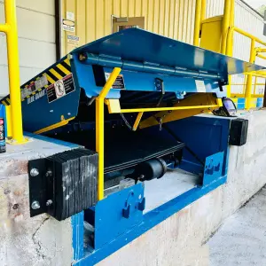 Heavy Duty Electric Lifter 6-10Ton Hydraulic Dock Leveler Foldable Stationary Container Loading Ramp Emerson Compressor Motor