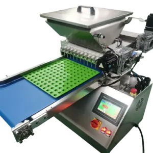 Tabletop Mini Automatic Caramel Multivitamin Small Soft Bear Jelly Gummy Chocolate Candy Depositing Manufacturing Machine