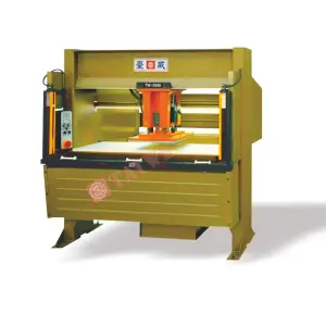 Travelling Head Hat Making Machine Automatic Cutting Machine With Sensor