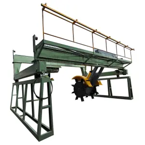 Animal Waste Compost Making Machine Chicken Manure Compost Turner Machine Wheel Type Compost Turner
