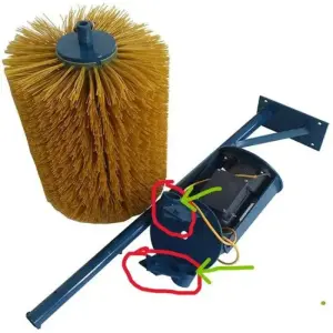 Farm Equipment Fully Automatic Swinging Cattle Massage Scratching Cleaning Cow Body Brush