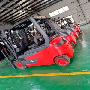2.5Ton Electric Forklift Lithium Battery for heavy lifting and transporting