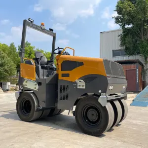 High Performance 4 Ton Pneumatic Tire Road Roller Vibratory Roller Hydraulic Pump Motors Core Bearing Components