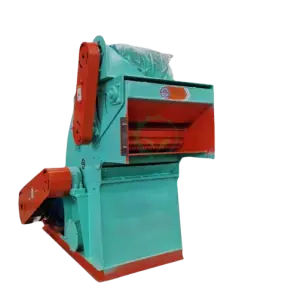 Straw Fodder Wood Chips Hammer Mill Herb Grinder for Pellet With Diesel Engine and Electric Motor Africa
