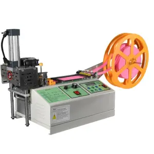 Automatic Collecting Material Cold and Cutting Zipper Threaded Belt Elastic Band Webbing Computer Tape Cutting Machine