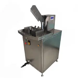 Industrial Machines Pelador De Cocos Coconut Opener/ Peeler Coconut Cutting Machine /machine Cut Coconut