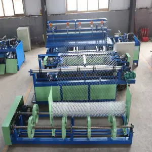 Diamond Metal Mesh Machine Wire Fence Machine Automatic Chain Link Fence Making Machine for Making Cyclone Wire Mesh Supplier