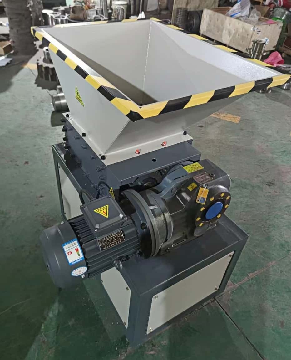 Small Sized Plastic Material Scrap Choppers Recycling Machine