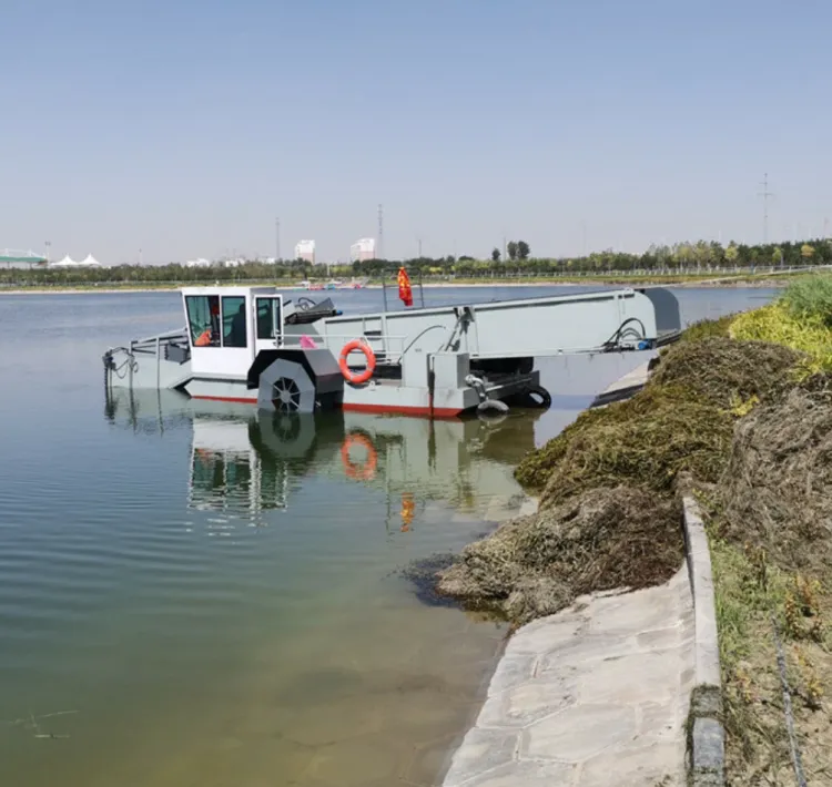 Heavy-Duty Aquatic Mowing Boat for Large-Scale River Cleanup