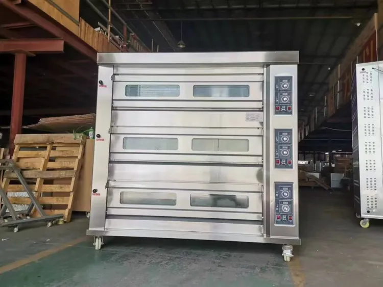 Gas Type Large Capacity Multi-Function Baking Commercial 3 Layers 6 Trays Gas Oven