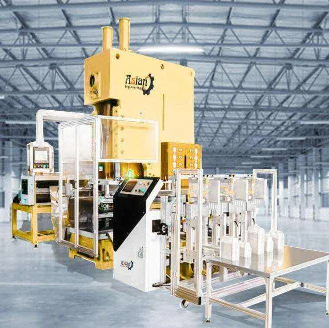 Innovative automatic box packaging machine tray sealing machine small packaging machine industrial packing automation system