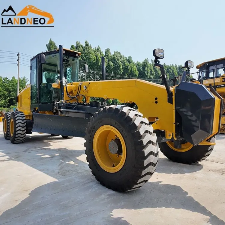 High Efficiency Hydraulic Motor Grader 160kW Cummins Engine 8.3L Displacement 360 Rotation with Ripper Dozer Blade Optional