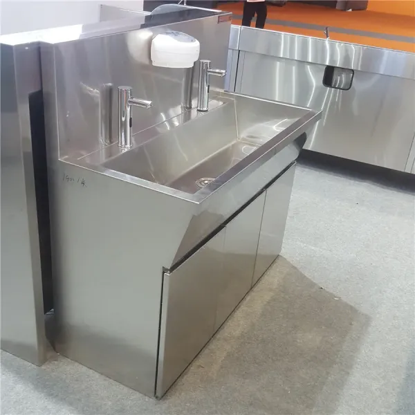 Hospital Medical Custom Size Foot Operated Hospital Stainless Steel Portable Sink