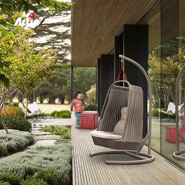 All Weather Outdoor Furniture Egg Shaped PE Wicker Weave Garden Hanging Patio Swing Chair