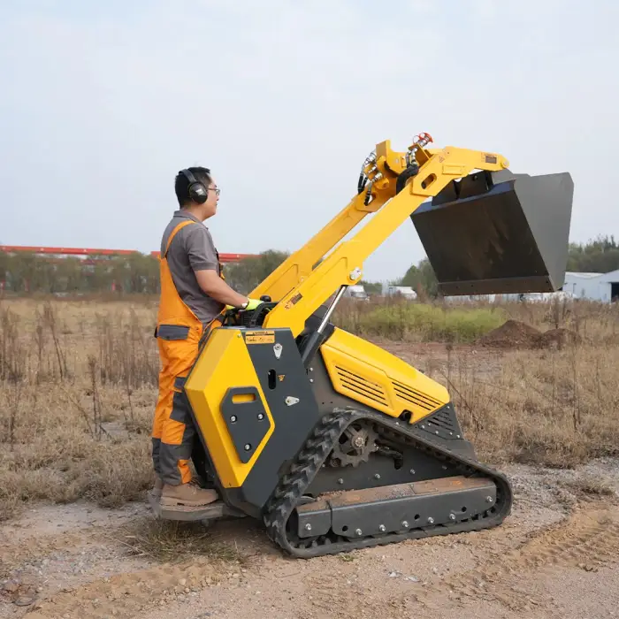 Construction Works Manual-operated Joystick Piston Pump Mini Skid Steer Loader