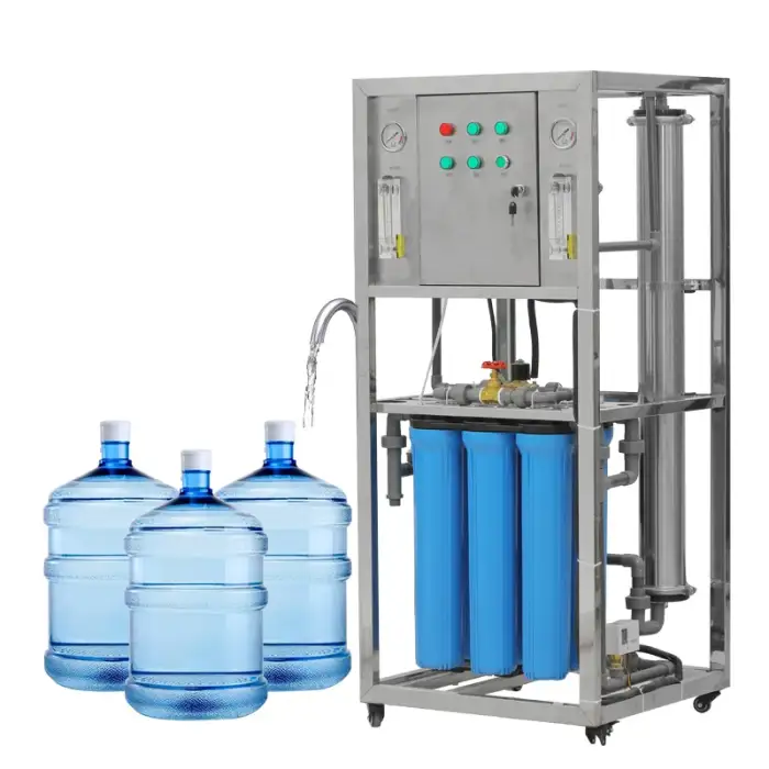 Water treatment well water treatment and filtration unit has a sedimentator