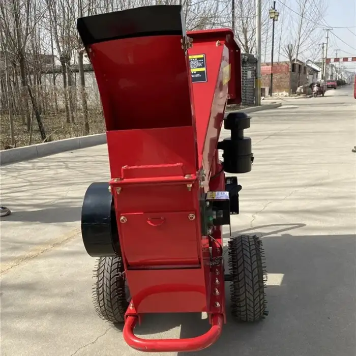 Wood gasoline electric wood chipper with diesel engine