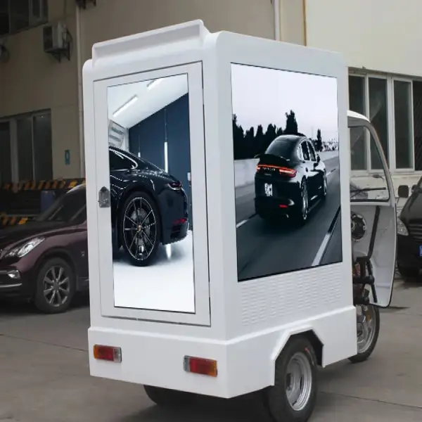 Easy To Install P4.8 Tricycle LED Panel Waterproof IP65 Scooter LED Billboard Cabinet Full Color Advertising Digital Tricycle